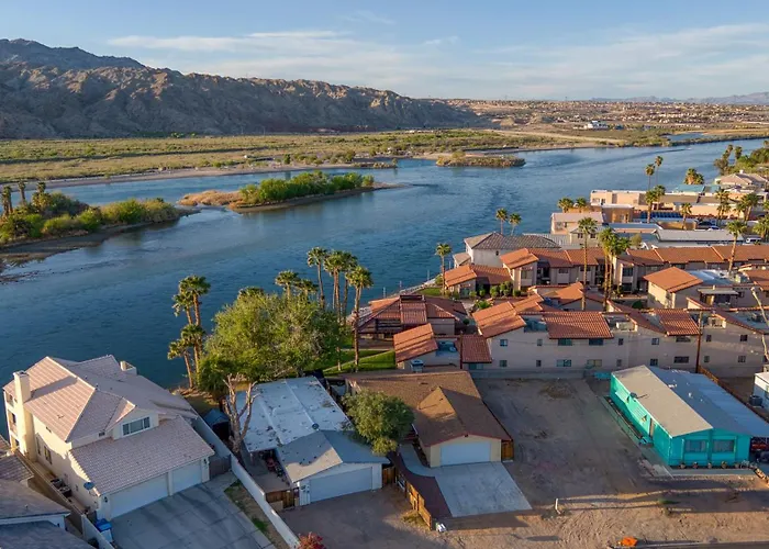 Riverview Oasis Holiday home